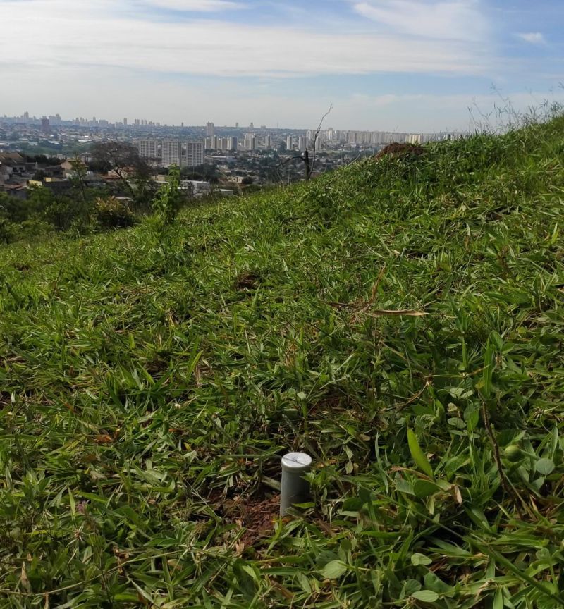Foto de ÁREA COMERCIAL/INDUSTRIAL À VENDA 3.732,72 m² – JD. PETROPÓLIS - APARECIDA DE GOIÂNIA/GO